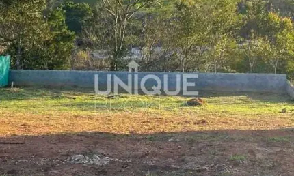 Terreno à venda com vista livre no condomínio Fazenda Serra Azul II