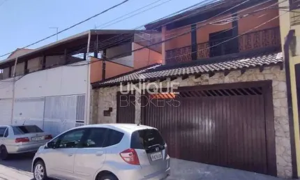 Casa com 3 quartos à Venda, Vila Jeriva - Várzea Paulista