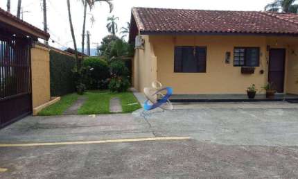 Casa à venda, 62 m² por R$ 320.000,00 - Jardim Britânia - Caraguatatuba/SP
