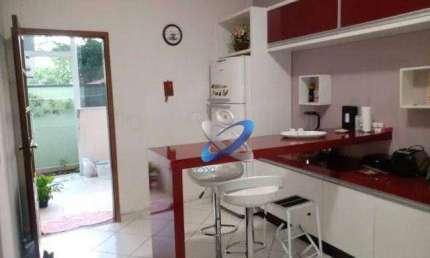Sobrado com 4 dormitórios à venda, 292 m² por R$ 900.000,00 - Parque Residencial Flamboyant - São José dos Campos/SP