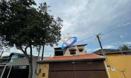Sobrado à venda, 290 m² por R$ 955.000,00 - Villa Branca - Jacareí/SP