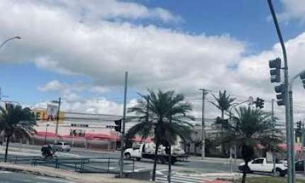 Galpão à venda, 330 m² por R$ 1.690.000,00 - Jardim Colinas - Jacareí/SP