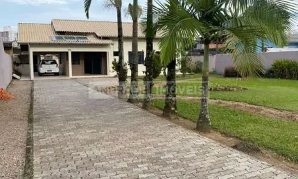 Casa com 3 quartos à venda no São João, Itajaí 