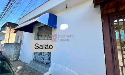 IMÓVEL COM 04 CASAS E UM SALÃO COMERCIAL À VENDA NA VILA JUNDIAINÓPOLIS - JUNDIAÍ/SP