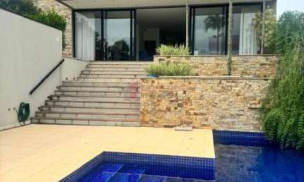 CASA SOBRADO COM 05 DORMITÓRIOS À VENDA NO CONDOMÍNIO SERRA AZUL - ITUPEVA/SP