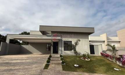 CASA ASSOBRADADA COM 5 SUÍTES À VENDA NO PORTAL DO PARAÍSO II EM JUNDIAÍ/SP