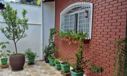 CASA COM EDÍCULA À VENDA NO JARDIM ITÁLIA/COLÔNIA EM JUNDIAÍ/SP
