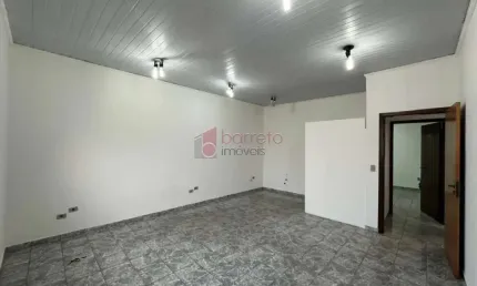 PRÉDIO COMERCIAL COM LOJA + 5 SALAS À VENDA NO CENTRO - JUNDIAÍ/SP
