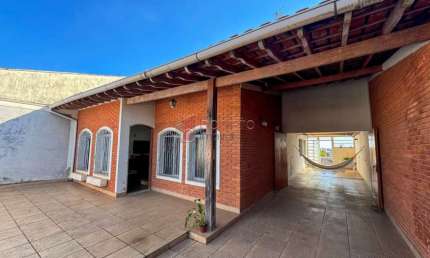 CASA SOBRADO COM 04 DORMITÓRIOS À VENDA NO BAIRRO JARDIM DAS CARPAS - JUNDIAÍ/SP