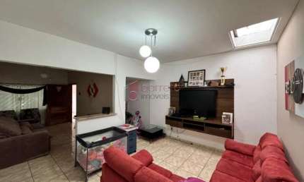 CASA SOBRADO COM 03 DORMITÓRIOS À VENDA NO BAIRRO VILA GRAFF - JUNDIAÍ/SP