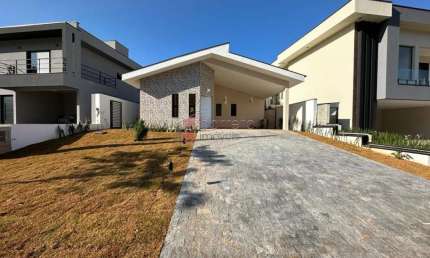 CASA TÉRREA COM 03 SUÍTES NO CONDOMÍNIO IBI ARAM II EM ITUPEVA/SP