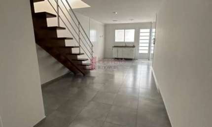 Casa com 2 quartos para alugar na Rua Portugal, Sobrado, --, Jardim Cica, Jundiaí
