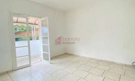 CASA COM PISCINA DISPONÍVEL PARA VENDA E LOCAÇÃO NO BAIRRO JARDIM EUROPA EM CAMPO LIMPO PAULISTA/SP