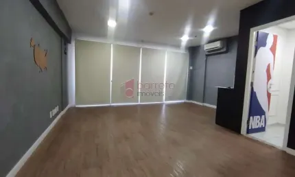 Sala comercial à venda no condomínio mondial setin no bairro anhangabaú em jundiaí/sp
