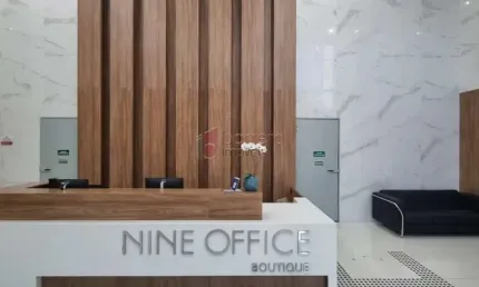 SALA COMERCIAL NO CONTRAPISO PARA VENDA OU LOCAÇÃO NO CONDOMÍNIO NINE OFFICE BOUTIQUE EM JUNDIAÍ/SP