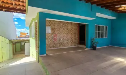 CASA COM EDÍCULA À VENDA NO PARQUE BRASÍLIA - JUNDIAÍ/SP