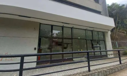 Salão Comercial para Locação Voltada para a Avenida 09 de Julho