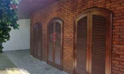 CASA TÉRREA COM EDÍCULA À VENDA NA VILA LACERDA EM JUNDIAÍ/SP (PRÓXIMA A AV. 9 DE JULHO)