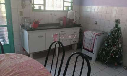 CASA COM EDÍCULA À VENDA NO JARDIM ROMA EM JUNDIAÍ/SP