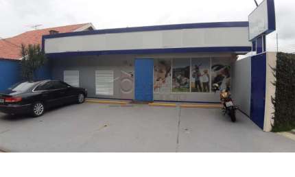 Vende-se excelente imóvel, para uso Comercial ou Residencial