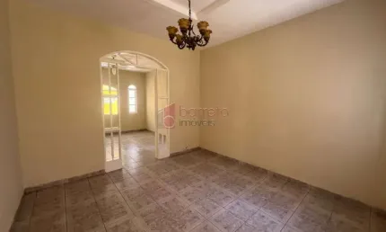 CASA À VENDA OU LOCAÇÃO, BAIRRO VILA MARINGÁ, JUNDIAÍ