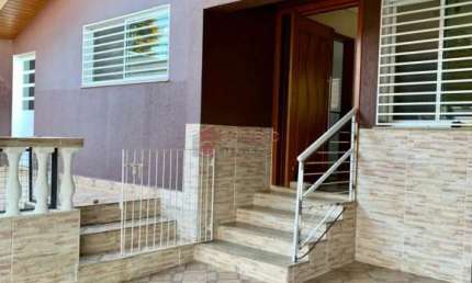 CASA COM EDÍCULA À VENDA NO PARQUE RESIDENCIAL ELOY CHAVES EM JUNDIAÍ - SP