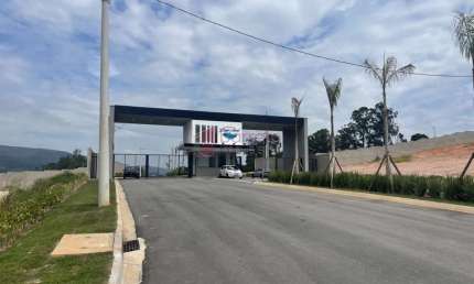 TERRENO À VENDA NO CONDOMÍNIO RESIDENCIAL LAGO AZUL EM JUNDIAÍ/SP