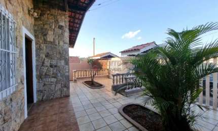 ÓTIMA CASA COM EDÍCULA À VENDA NO JARDIM VERA CRUZ (CAXAMBU) EM JUNDIAÍ/SP