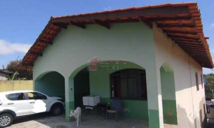 CASA ESTILO SOBRADO À VENDA NO BAIRRO SANTO ANTÔNIO EM LOUVEIRA/SP
