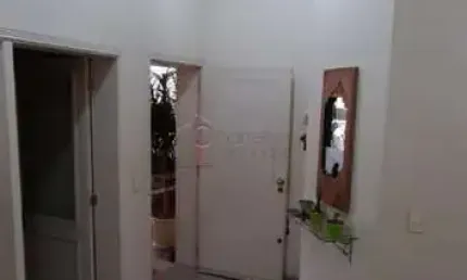 Barreto Imóveis vende em Jundiaí, excelente casa com 03 pavimentos em bairro de alta procura.