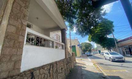 CASA E SALÃO DE ESQUINA NA ÁREA CENTRAL DE JUNDIAÍ, IDEAL PARA INVESTIMENTO