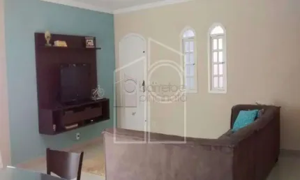 Casa residencial á venda  no bairro Jardim Caçula em Jundiaí - SP.