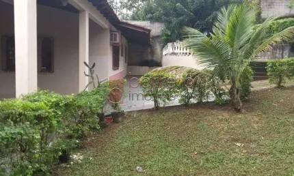 Casa à venda no condomínio chácara pai jacó em jundiaí