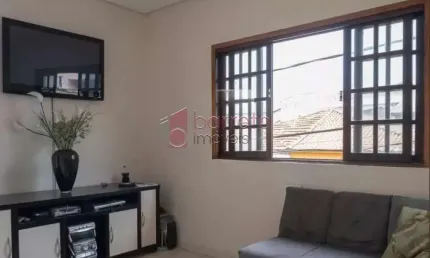 Casa Residencial com possibilidade Comercial para LOCAÇÃO em Jundiaí SP Vila Inhamupe 8 dorms (2 suítes) Cozinha planejada. 3 vgs!