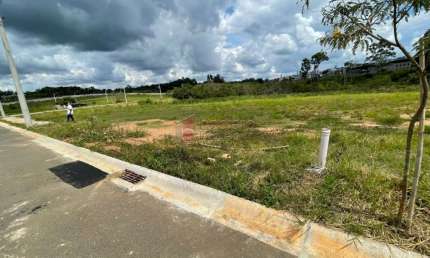 Terreno plano com 654,81 metros no Condomínio Poema Japy em Itupeva
