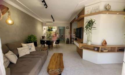 CASA À VENDA COM 3 DORMITÓRIOS - JARDIM DA FONTE - JUNDIAÍ/SP