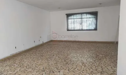 Sala comercial para alugar na Rua Baronesa Do Japi, Sala 01 Frente, --, Bela Vista, Jundiaí