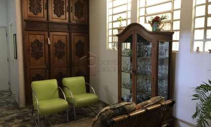 Casa com 3 quartos para alugar na Avenida Comandante Videlmo Munhoz, 0, --, Anhangabaú, Jundiaí