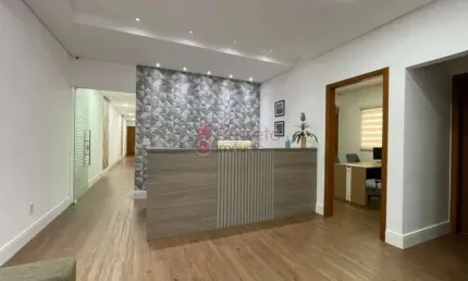 CASA RESIDENCIAL OU COMERCIAL À VENDA NO CENTRO DE JUNDIAÍ/SP