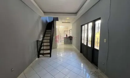 SOBRADO COM ENTRADA COMPARTILHADA PARA LOCAÇÃO NO BAIRRO JUNDIAÍ MIRIM - JUNDIAÍ/SP