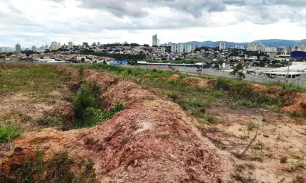 Terreno em condomínio fechado à venda na Avenida Doutor João Omar Marçura, Quadra 3, --, Horto Florestal, Jundiaí