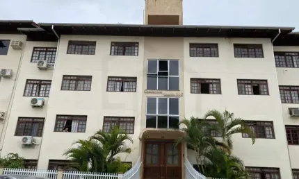 APARTAMENTO DE 98m² COM TRÊS DORMITÓRIOS SENDO UMA SUÍTE