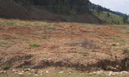 TERRENO DE 577M² EM LOTEAMENTO PRONTO PARA CONSTRUIR