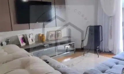 Apartamento de 117m² com três dormitórios sendo uma suíte