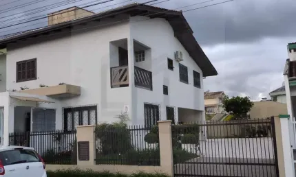 Casa com 4 quartos à venda no Souza Cruz, Brusque 