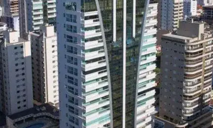 Apartamento à venda no bairro meia praia - itapema/sc