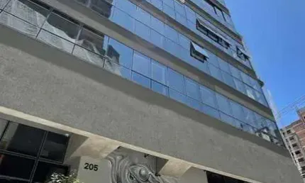 Apartamento à venda no bairro meia praia - itapema/sc