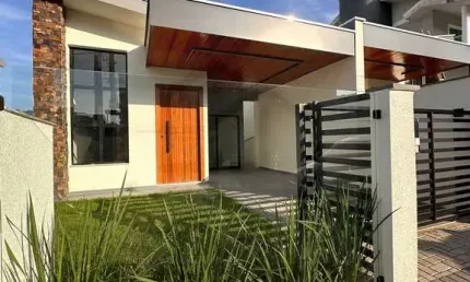 CASA BAIXA DE 3 DORMITÓRIOS SENDO 1 SUÍTE E 2 DEMI-SUÍTES