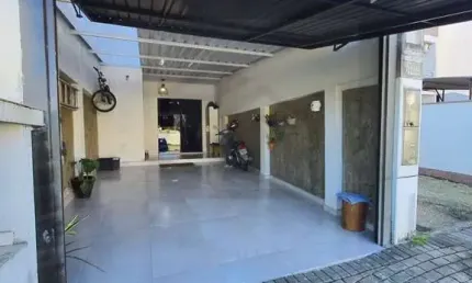 DOIS QUARTOS, PISCINA E ESPAÇO GOURMET EM UM LINDO SOBRADO