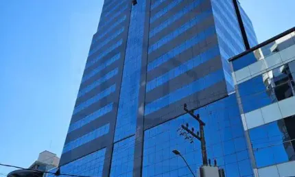 SALA COMERCIAL NO EDIFICIO MAJESTIC EXECUTIVE CENTER
